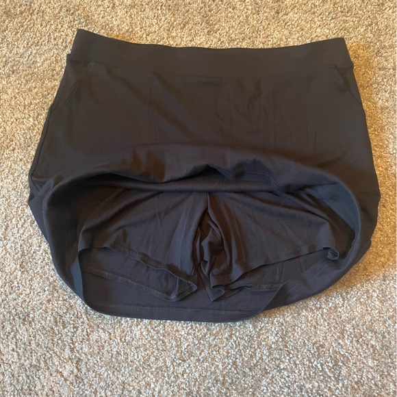 Black Stretch Skort with Pockets - Picture 3 of 4